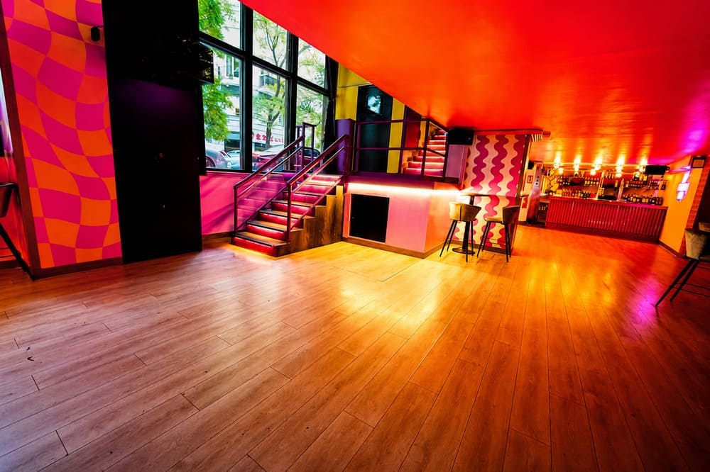 Espacios para celebrar a mediodia en Madrid - Pizpireta Bar
