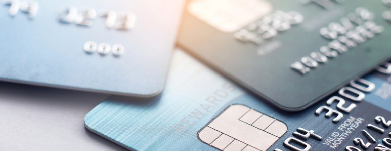 البطاقة الائتمانية
