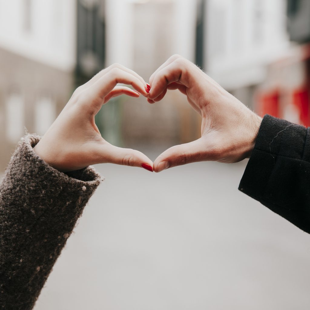 7 Ways Sales Should Be Like Dating
