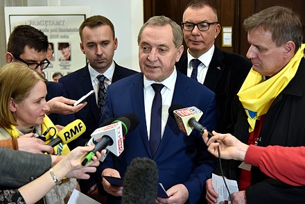 Rząd uważa, że OZE jest najmniej bezpieczne? 