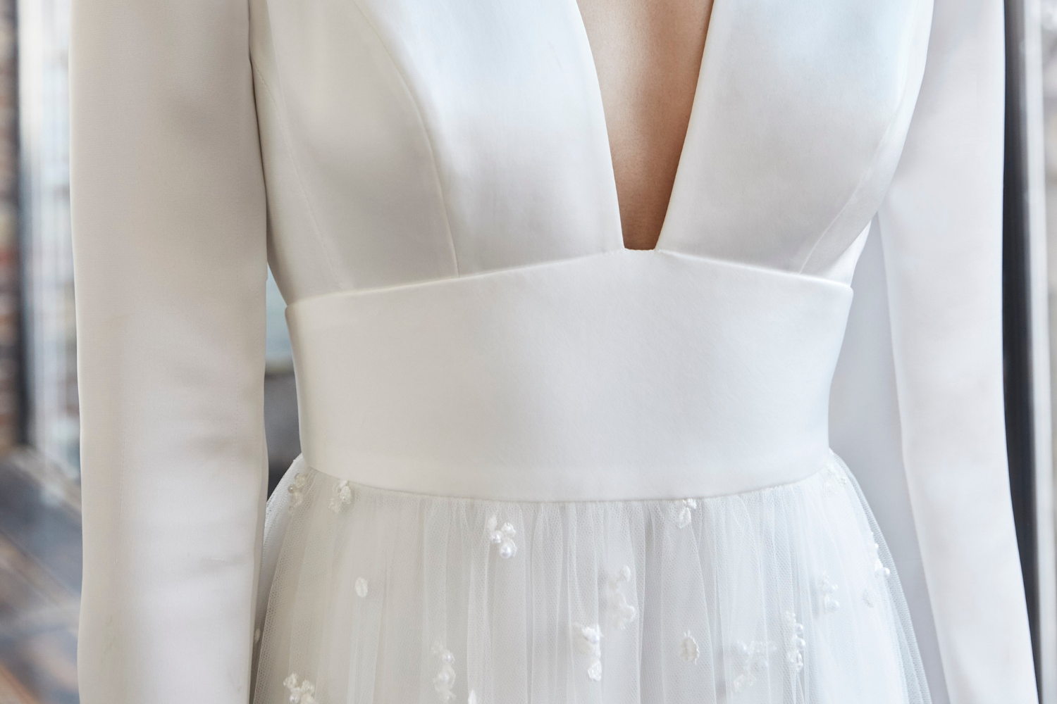 SASSI HOLFORD RIVA WEDDING GOWN