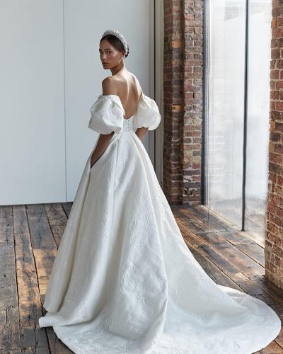 SASSI HOLFORD STEPHANIE + STEPHANIE SLEEVES JACKET WEDDING DRESS
