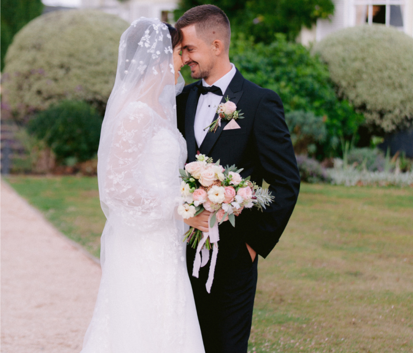 sassi holford real bride