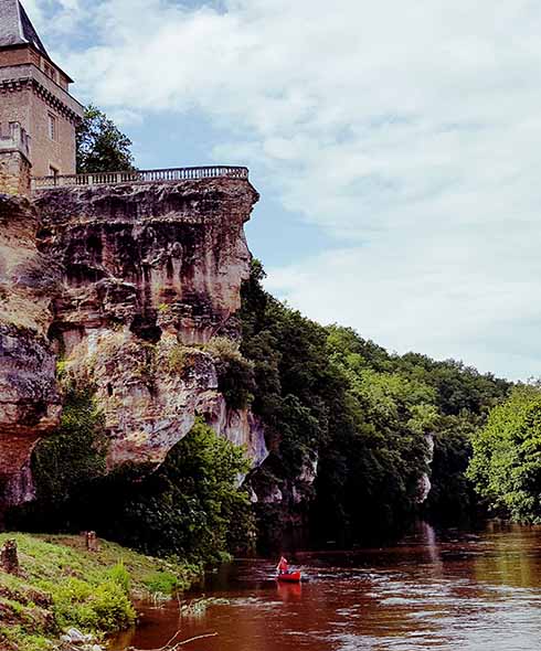 a canoe trip along the Vezere