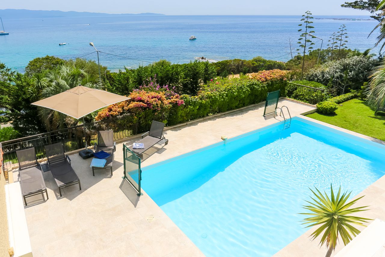 Six best beach houses in France Sawday's