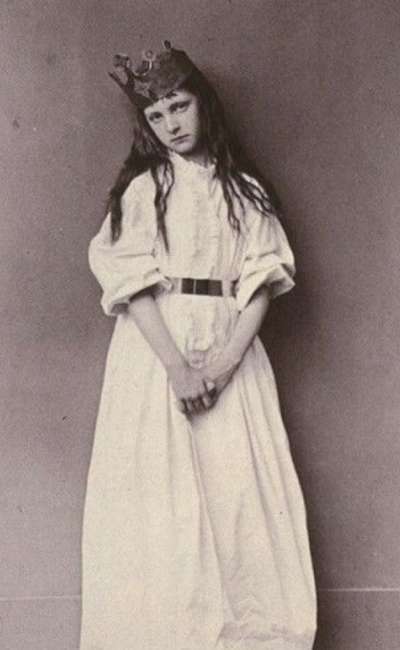 Image de couverture de La petite fille qui ne savait pas sourire