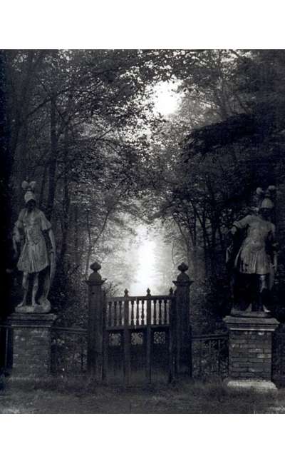 Image de couverture de Cypress manor