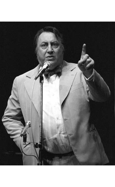 Image de couverture de Il fête son anniversaire… au milieu des morts ! Ce texte va vous hanter !