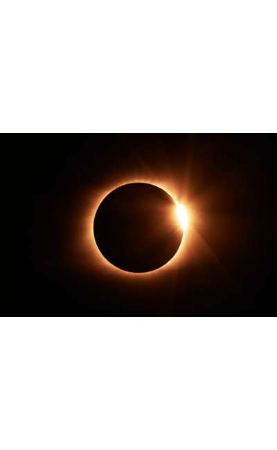 Image de couverture de ECLIPSE
