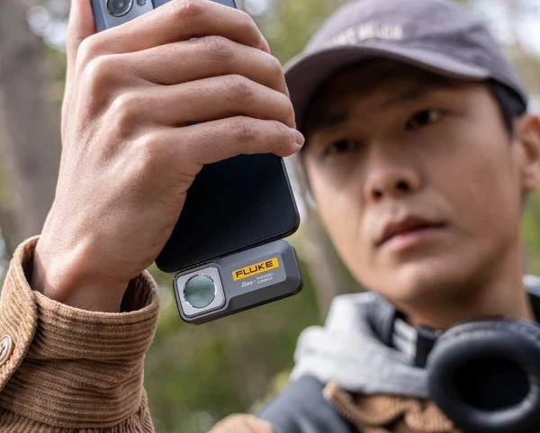 Use the FLUKE iSee every day in all kinds of tasks