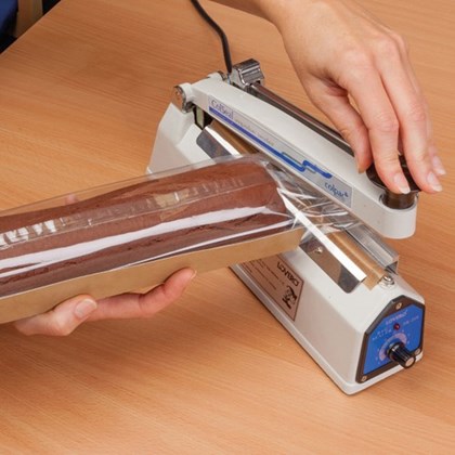 Clasp Seal Baguette Tray and Sealing Machine Clasp Seal Baguette Tray and Sealing Machine