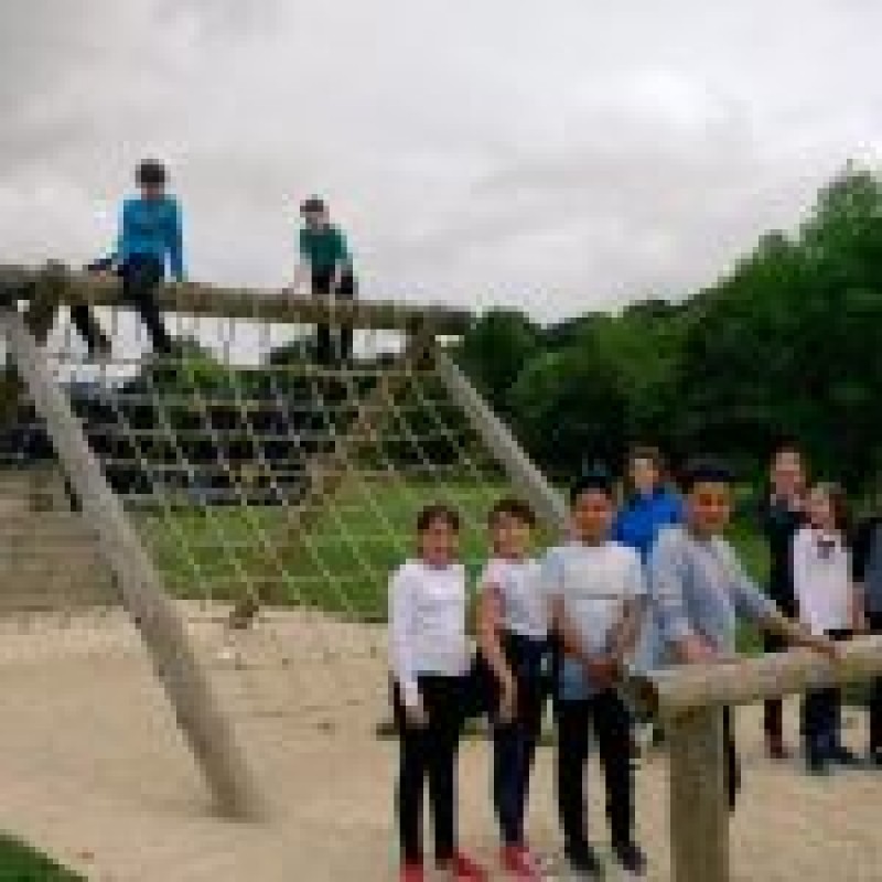 Gallery Giles Junior School