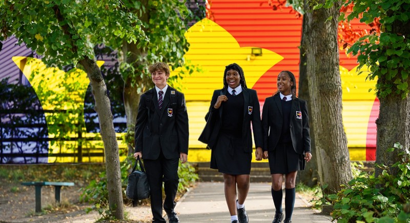 About Kingsdale Foundation School