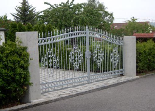 Maurer Torbau GmbH, Backnanger Straße in Marbach am Neckar