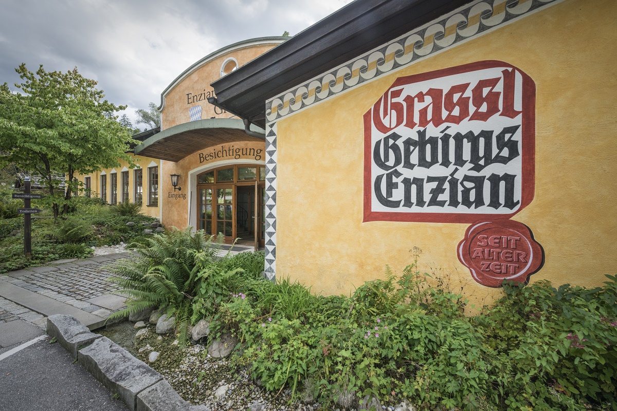 Enzianbrennerei Grassl GmbH & Co.KG, Salzburgerstraße in Berchtesgaden