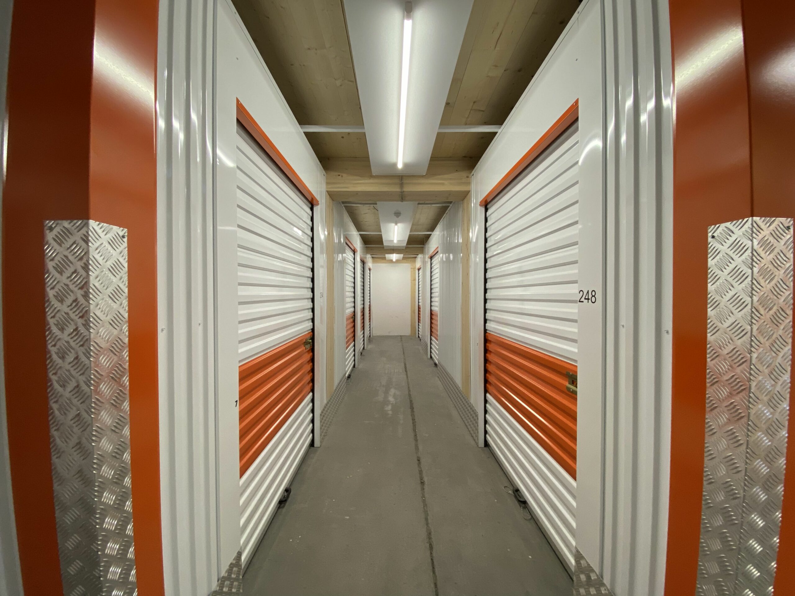 Ihr Lagerplatz eGbr., Am mittleren Moos in Augsburg