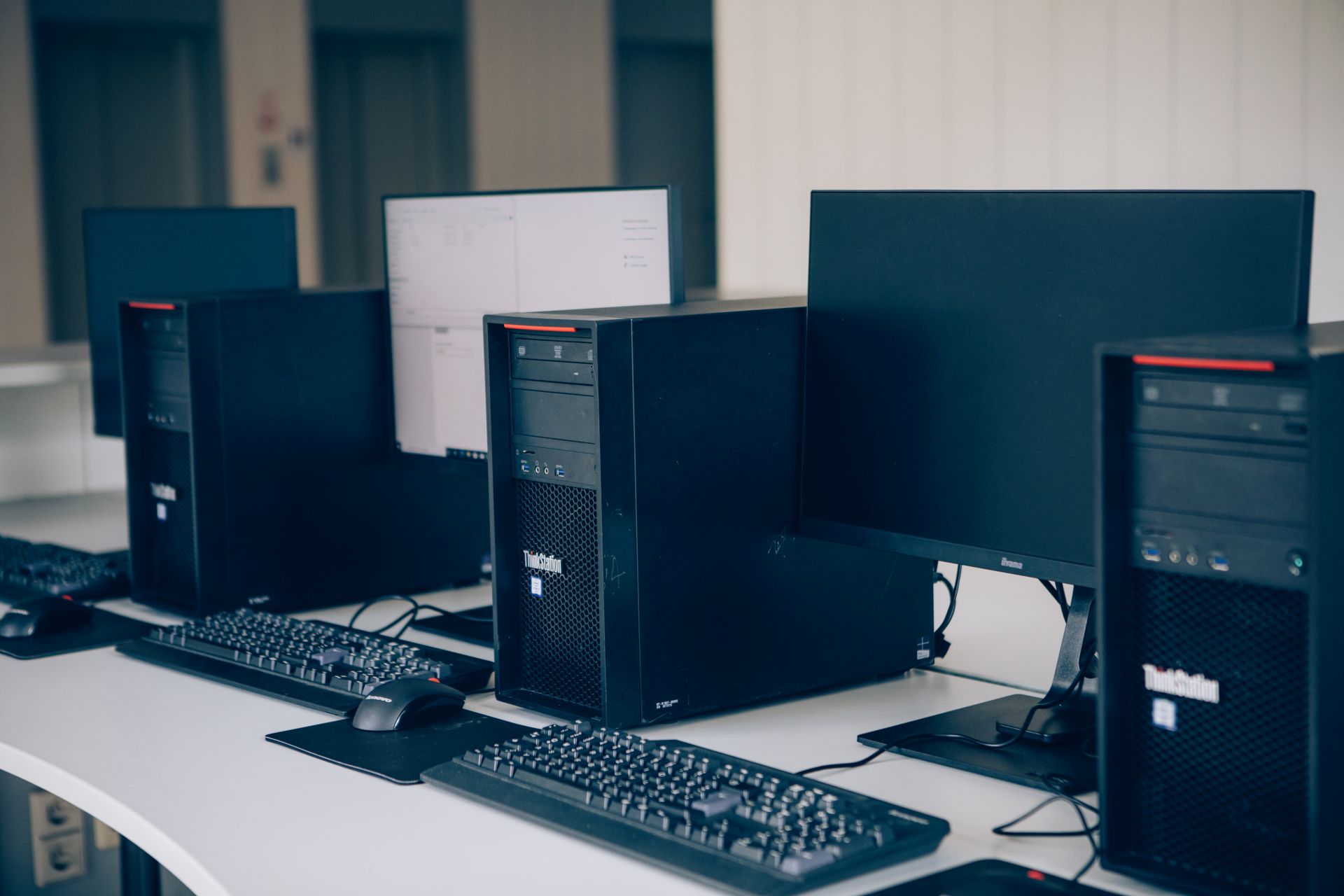 computermiete.de GmbH & Co. KG, Bannwaldallee in Karlsruhe