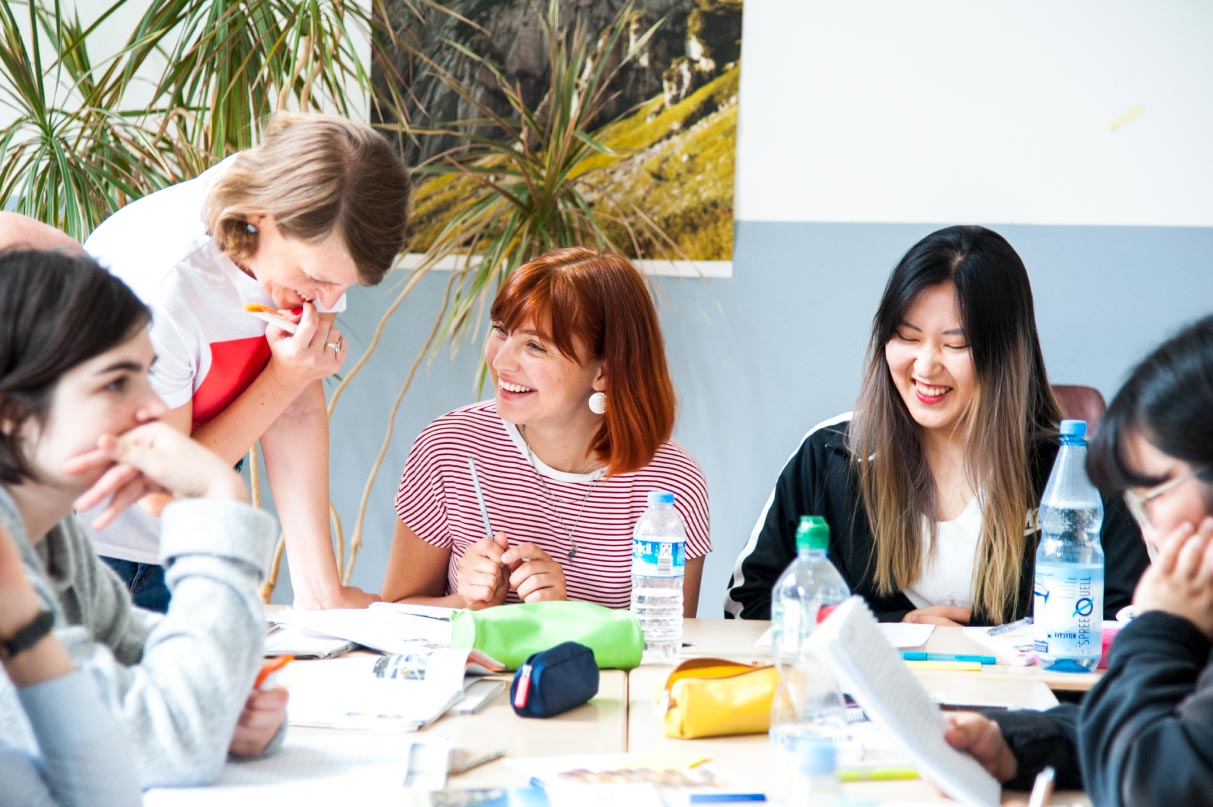 Sprachenatelier Berlin [isk] gGmbH institut für sprachen, kunst und kultur, Frankfurter Allee in Berlin