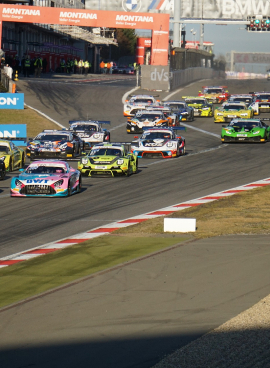 Urlaub am Waldsee, Bergweg in Ulmen