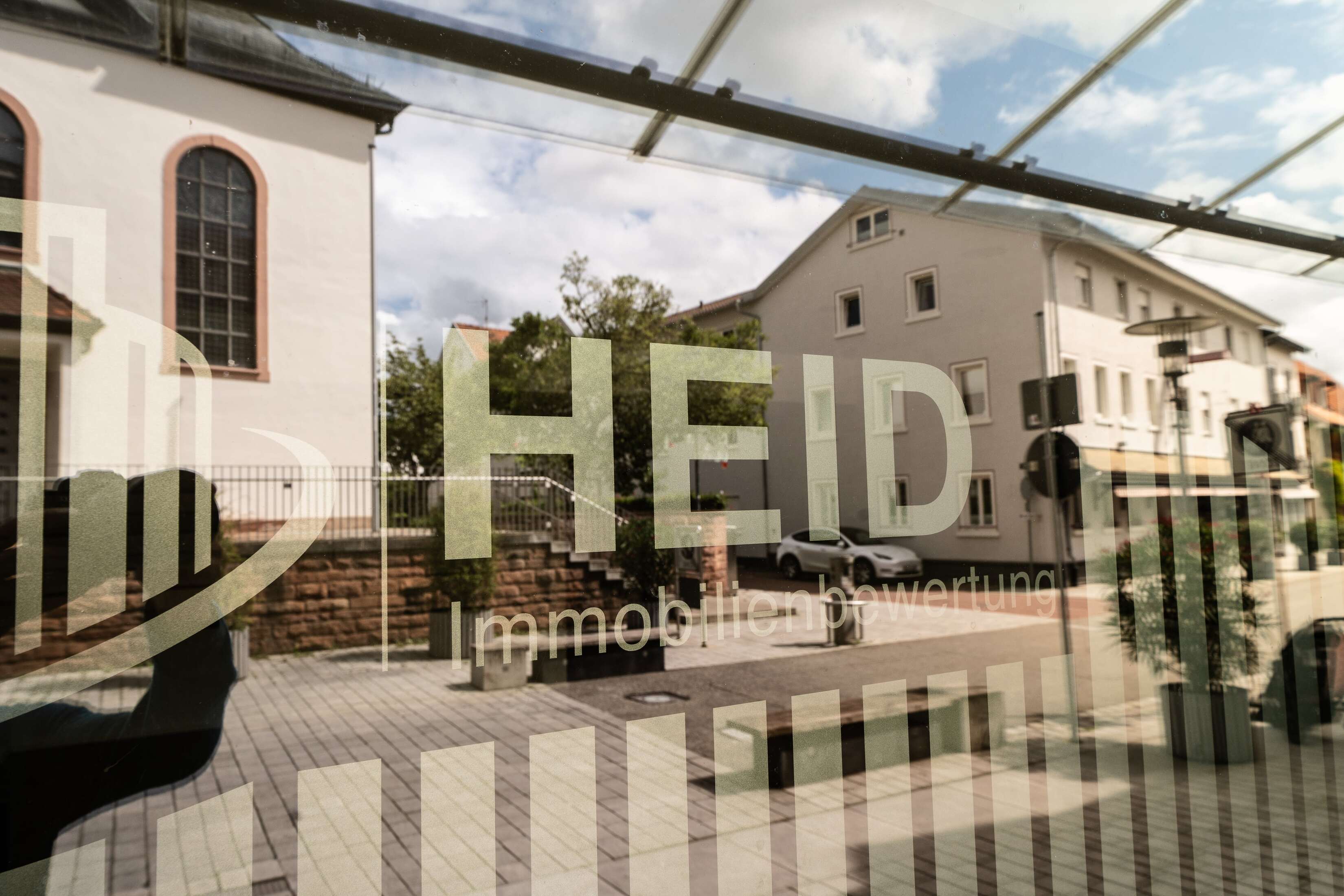 Heid Immobilienbewertung & Immobiliengutachter sowie Sachverständigen GmbH, Auf dem Land in Höheinöd