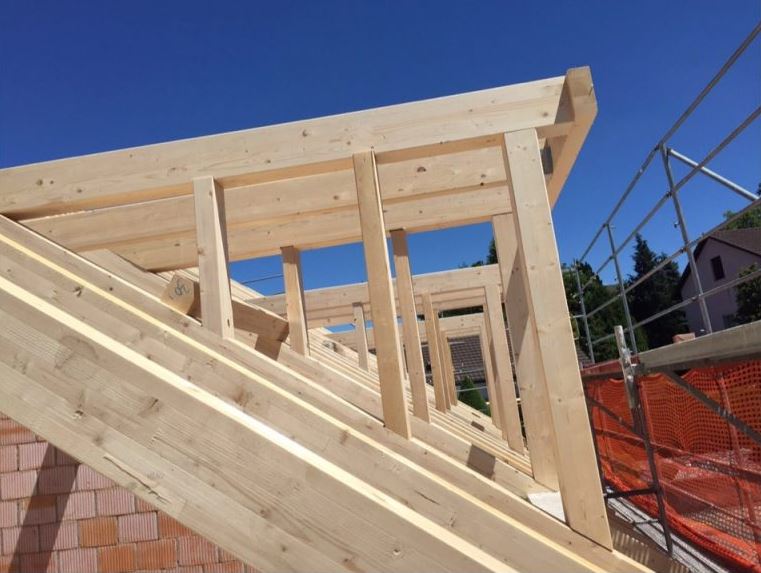 LB-SANIERUNG GmbH - Dachdecker / Fassade / Solar, Bahnhofstraße in Kornwestheim