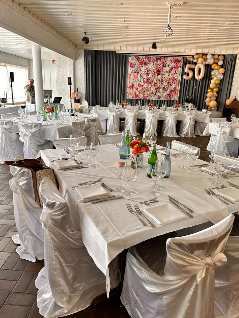 Ristorante Pizzeria La Famiglia in Hedelfingen, Rohrackerstraße in Stuttgart