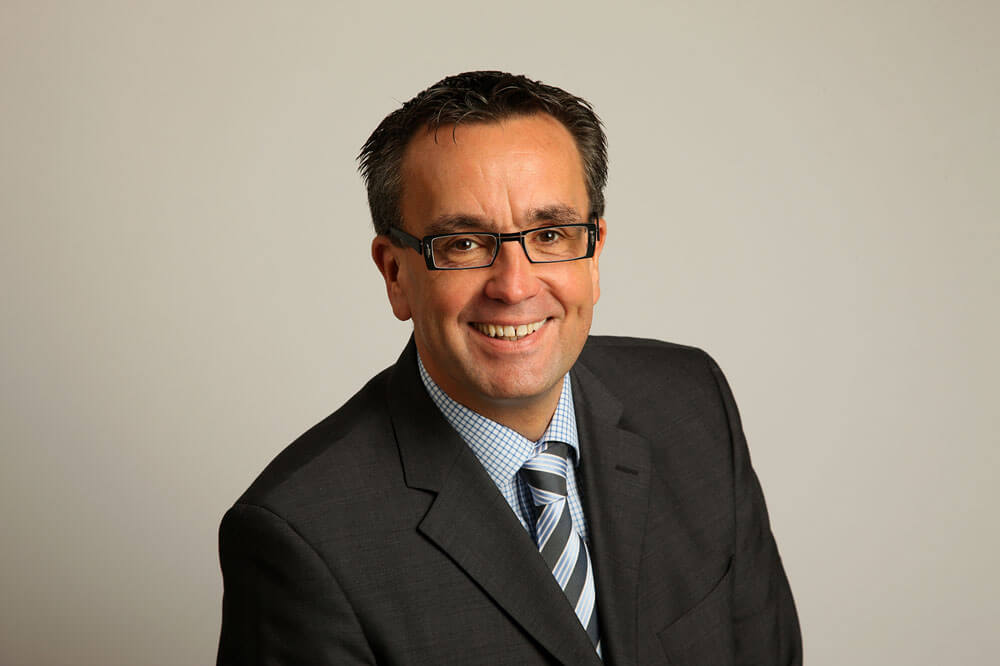 Zurich Bezirksdirektion Günter Mommerskamp, Annastraße in Mönchengladbach