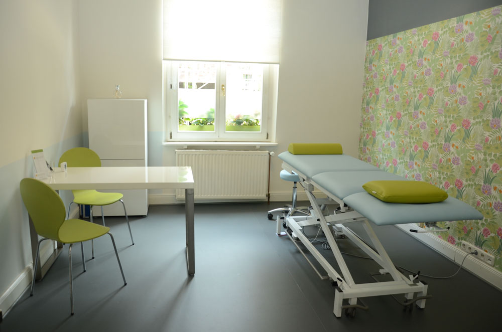 Praxis für Osteopathie Mirja-Lisa Stiller, Oberkasseler Straße in Düsseldorf