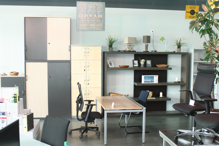 office-4-sale Büromöbel GmbH - Standort Rhein-Main bei Frankfurt, Waldstraße in Weiterstadt