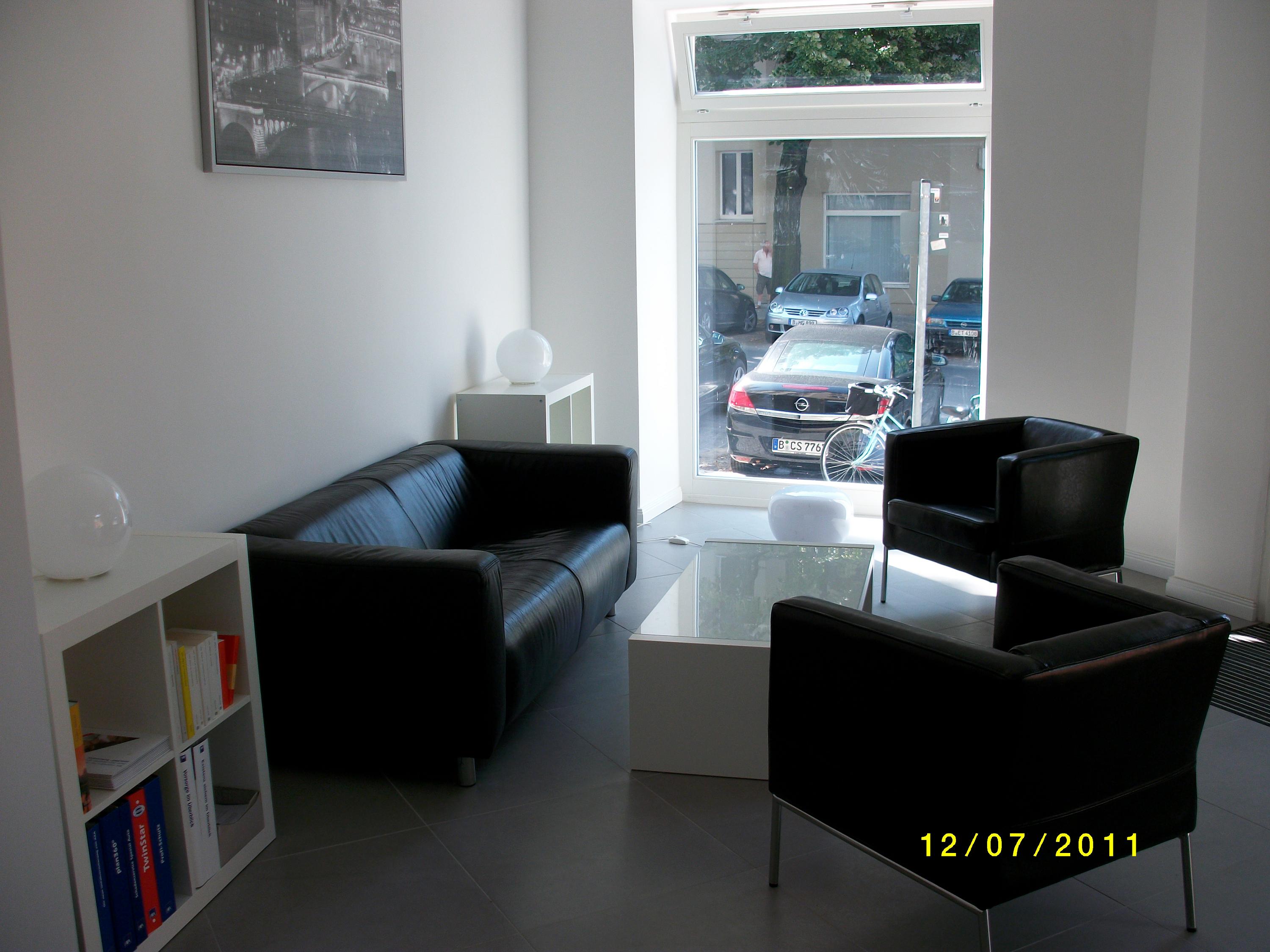 AXA Versicherung AG Hauptvertretung Tino Schönberger, Wöhlertstraße in Berlin