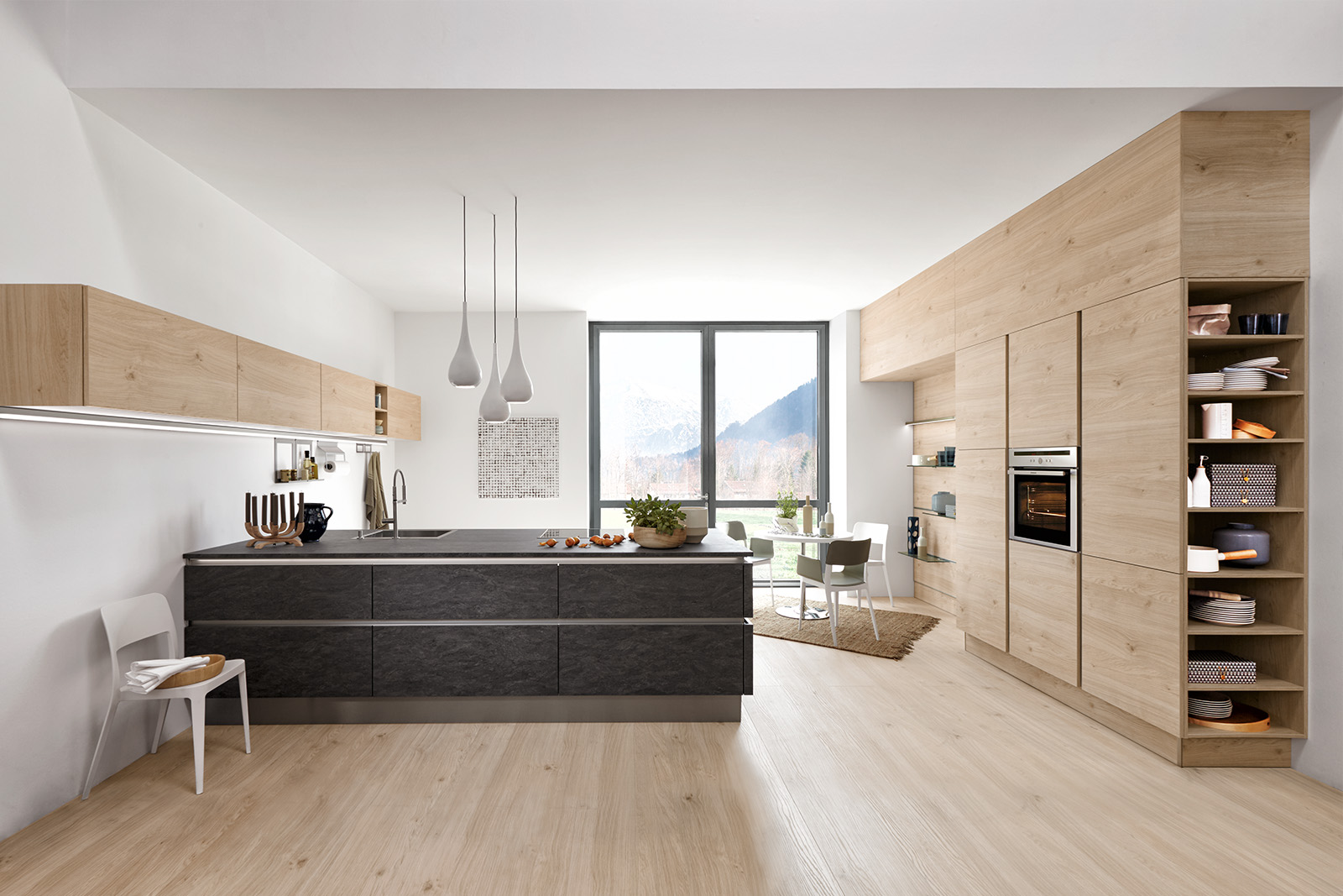 LMT Meistertischlerei & Küchenkompetenzcenter, Potsdamer Straße in Ludwigsfelde