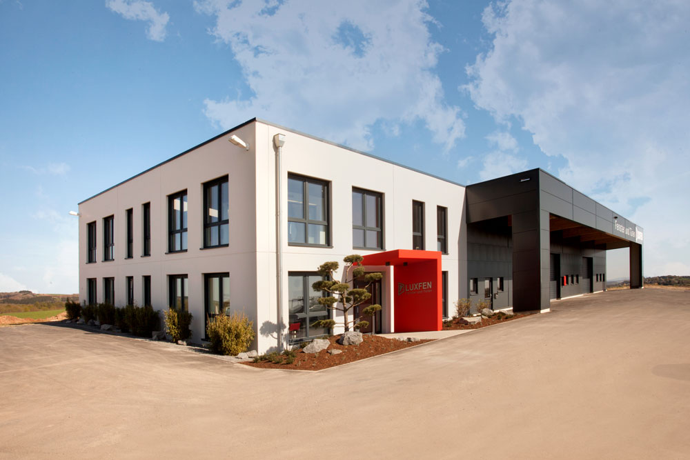 LUXFEN GmbH, Auf Risch in Fließem