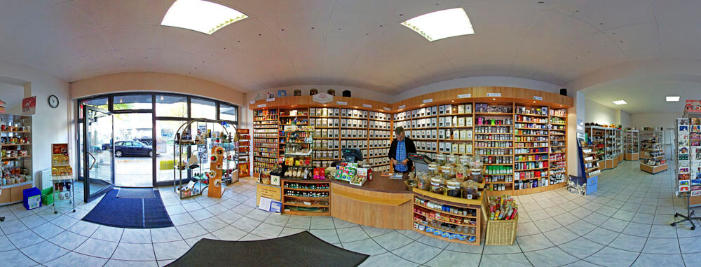 Teekränzchen, Frankfurter Allee in Berlin