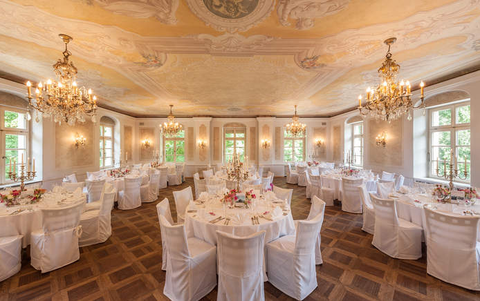 StuhlHussenWorld, Beethovenstraße in Pullach im Isartal