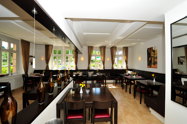 HAARDTER WINZER, Mandelring in Neustadt