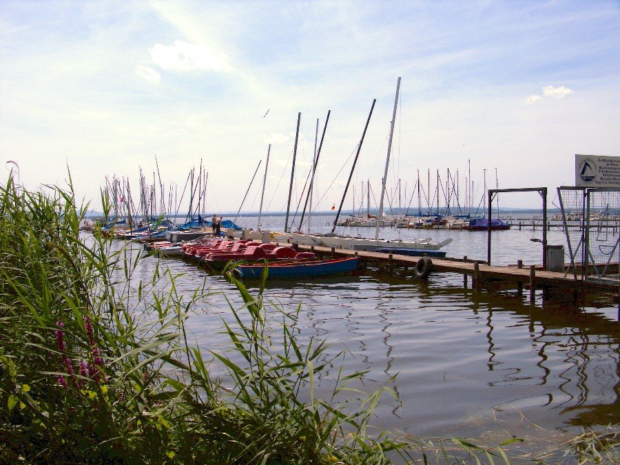 Bootsvereih Kielhorn / Steg N 21, Uferweg in Neustadt am Rübenberge