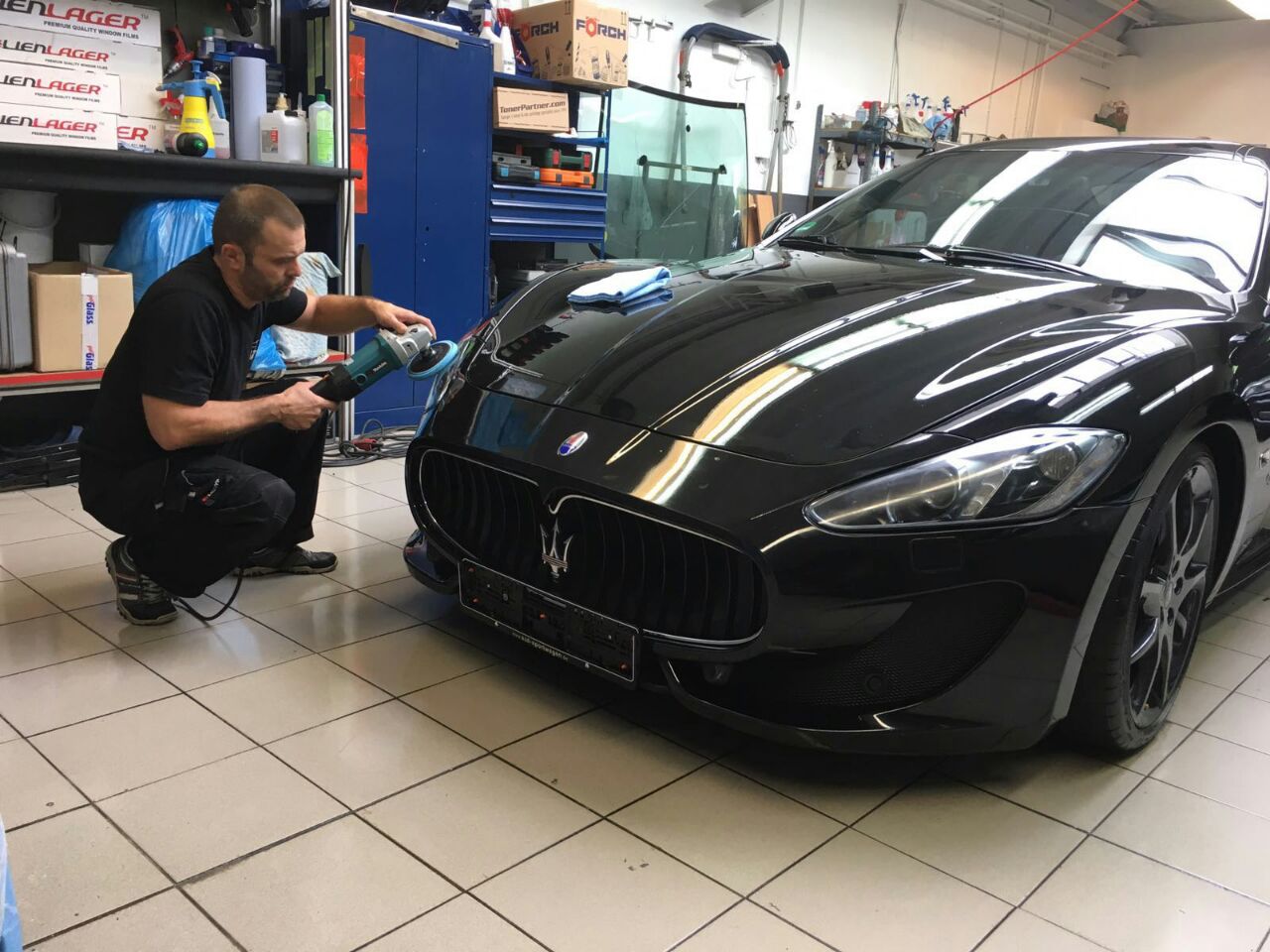 AUTOGLAS - AUTOPFLEGE - SHANTS, Daimlerstraße in Bietigheim-Bissingen