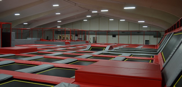 Jumping Point - Trampolinpark und Halle - Quickborn/Hamburg, Harksheider Weg in Quickborn