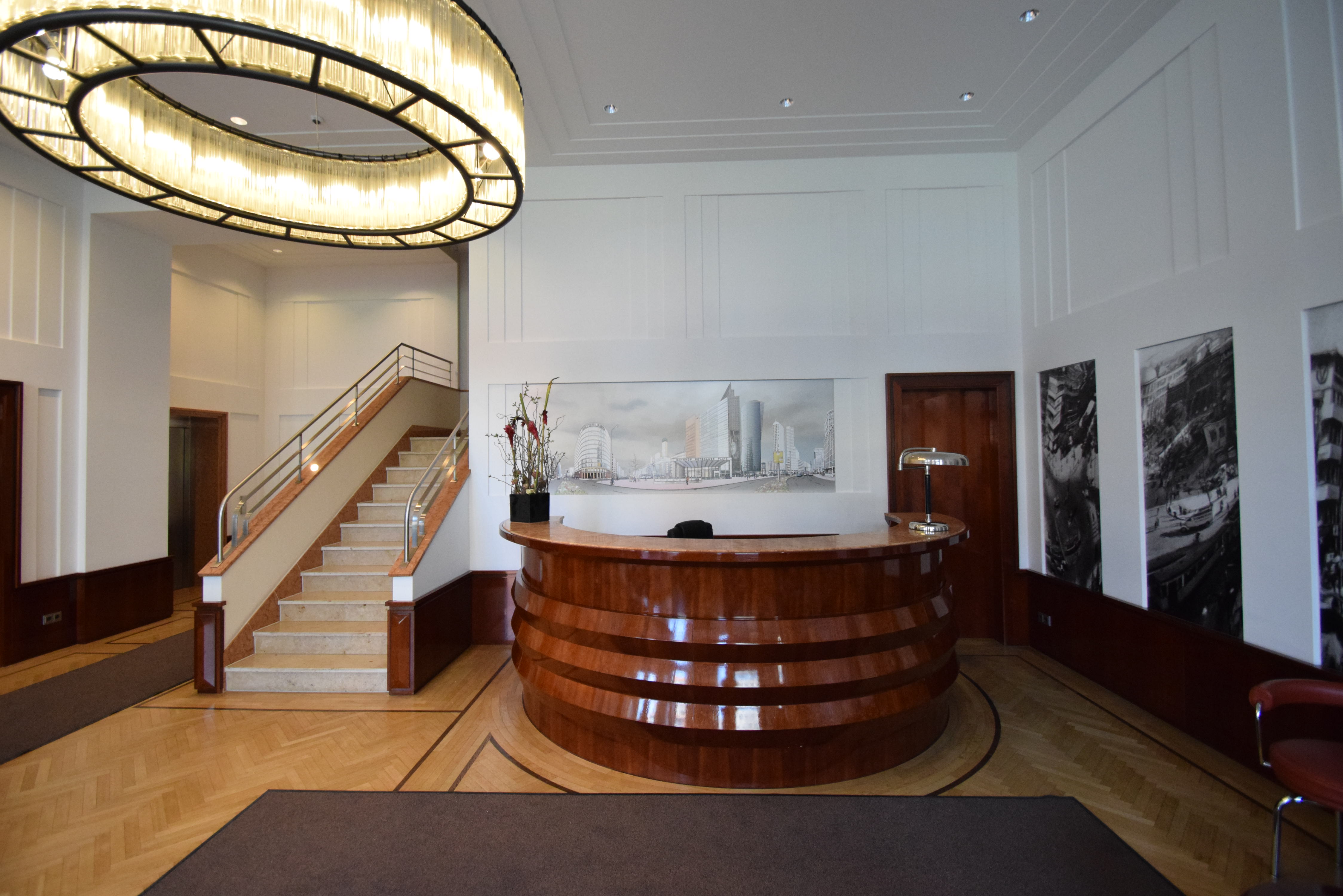 Amoreal UG (haftungsbeschränkt), Gabriele-Tergit-Promenade 17 in Berlin