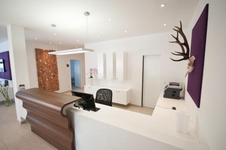 Dr. Molnar Lungenfacharzt, Aniferstraße in Anif