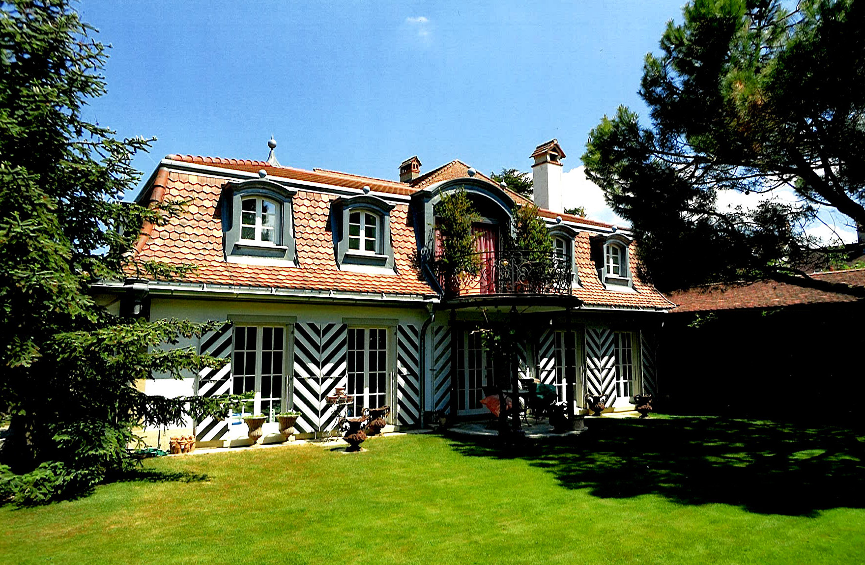 Crescionini Malerei - Gipserei AG, Sonnhalde in Wünnewil-Flamatt