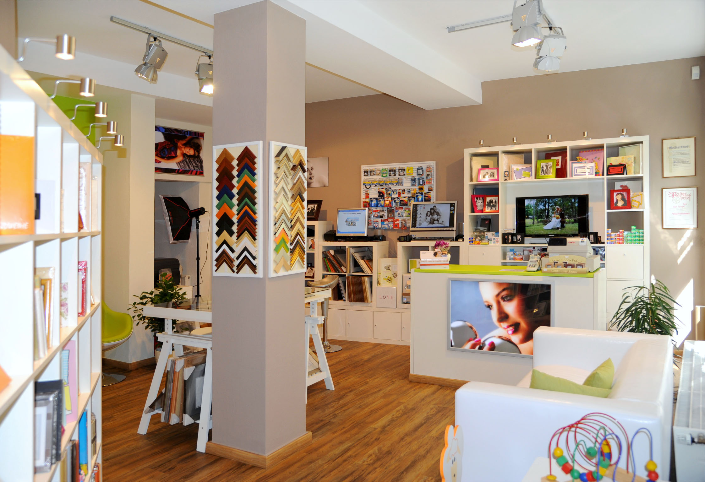 PHOTO-TEMPEL, Marienstraße in Naumburg (Saale)