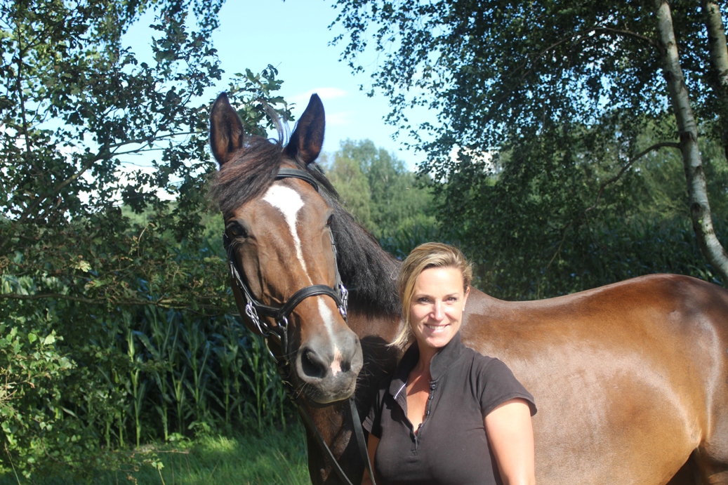 Tierärztin Ina Holz, Pferdeosteopathin nach Welter-Böller, Holtauer Weg in Winsen (Aller)