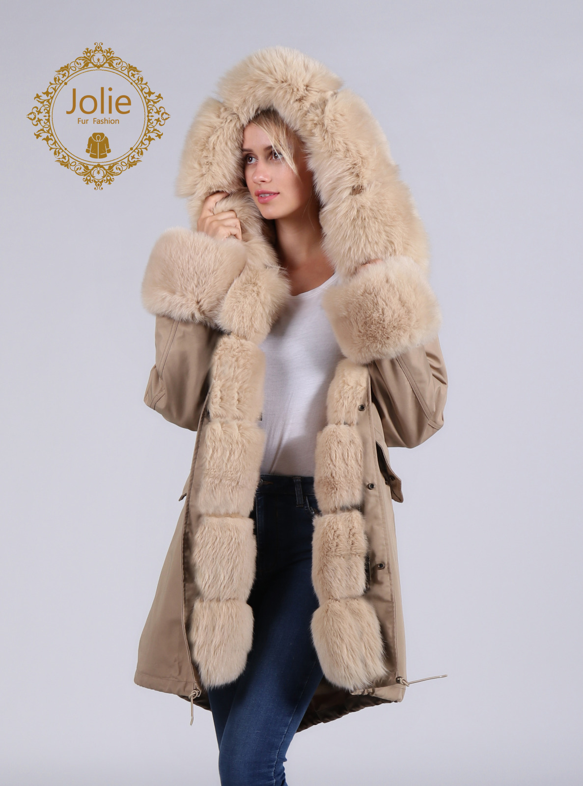 Jolie Fur Fashion, Quatermarkt in Köln / Nordrhein-Westfalen