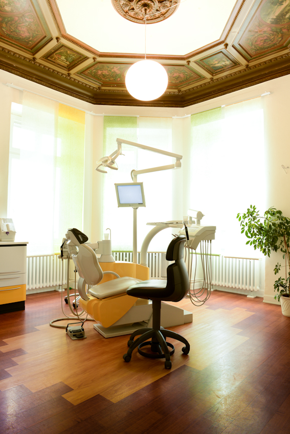 Zahnarztpraxis Carina Sell, Asterweg in Gießen