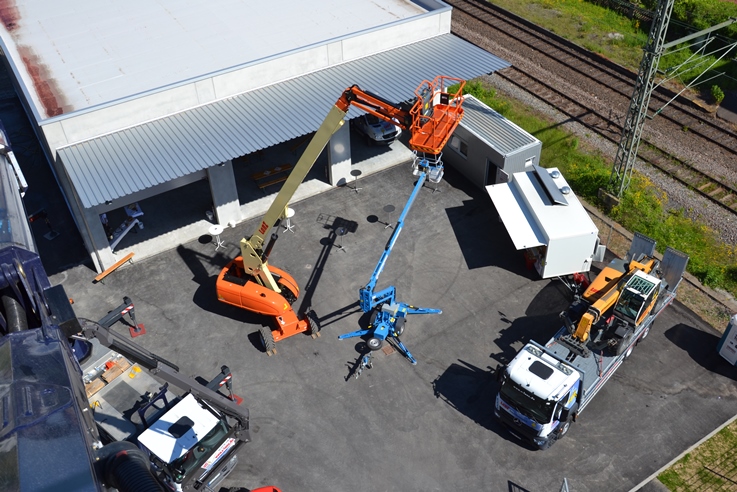 Lanz Hebebühnen- und Nutzfahrzeuge GmbH, Am Stellwerk in Stuttgart