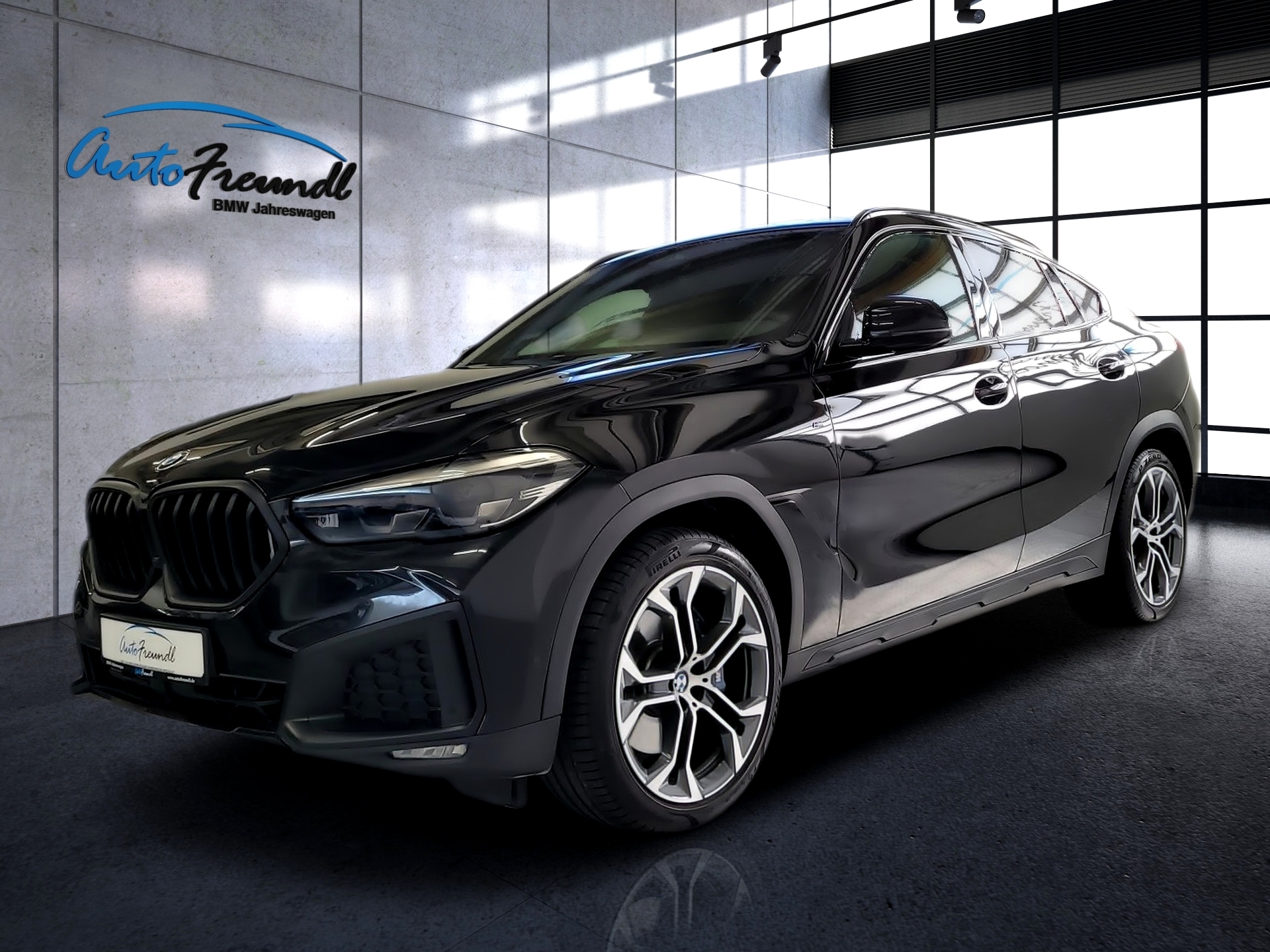 AutoFreundl BMW-Jahreswagen, Raiffeisenstraße in Meitingen bei Augsburg 