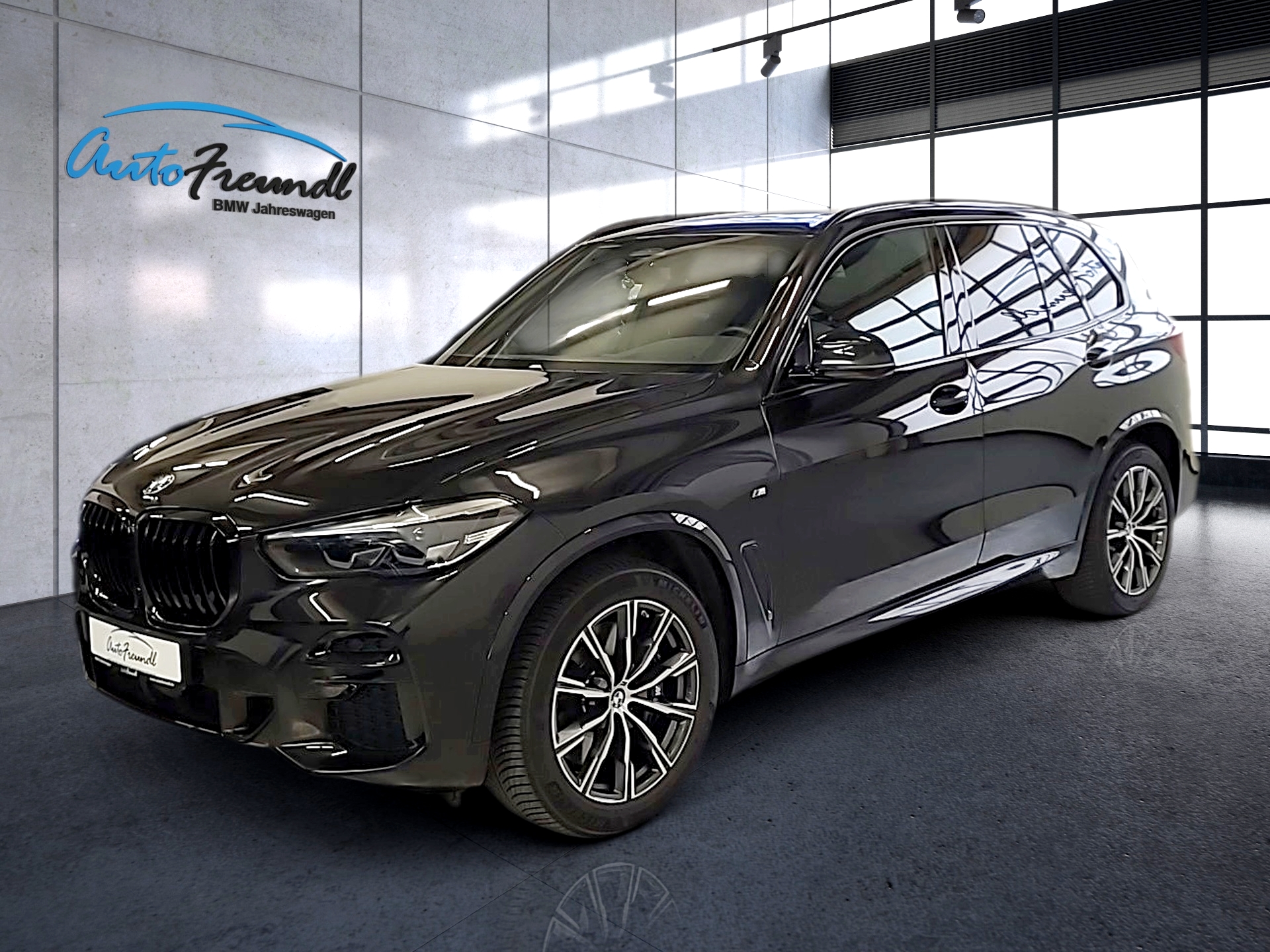 AutoFreundl BMW-Jahreswagen, Raiffeisenstraße in Meitingen bei Augsburg 