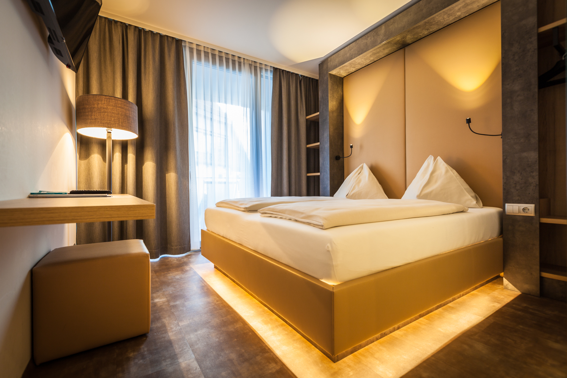 Hotel Rocket Rooms Velden, Koschatpromenade in Velden am Wörthersee