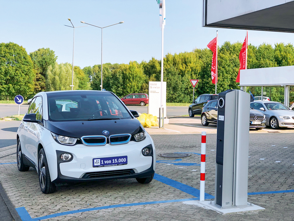 Autohaus Hilgert GmbH, Leibnizstraße in Salzgitter